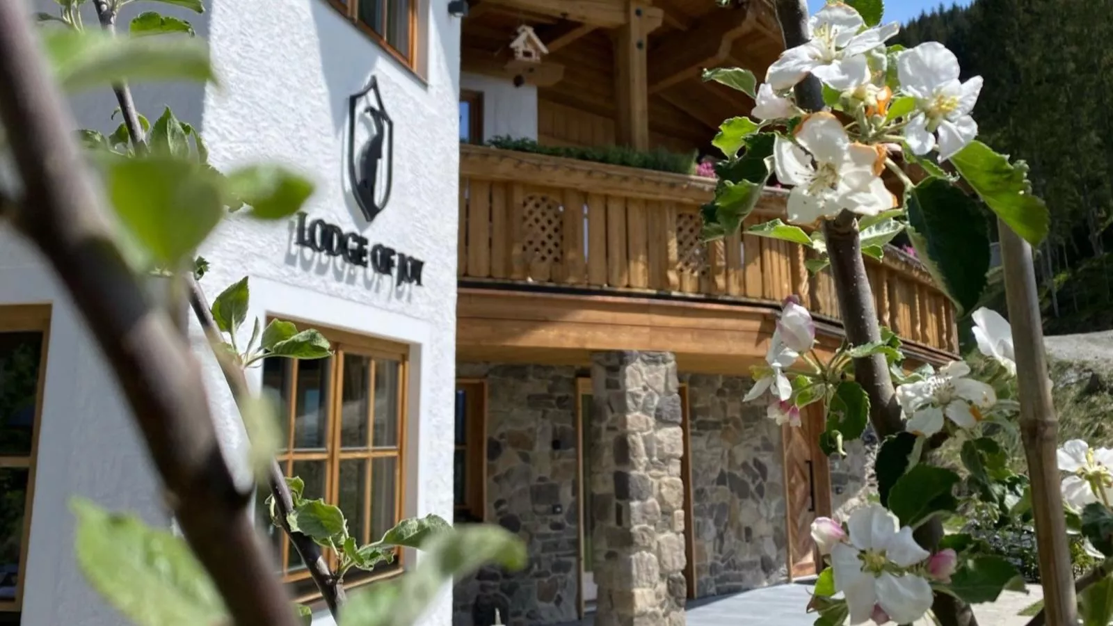 Lodge of Joy-Außenbereich Sommer