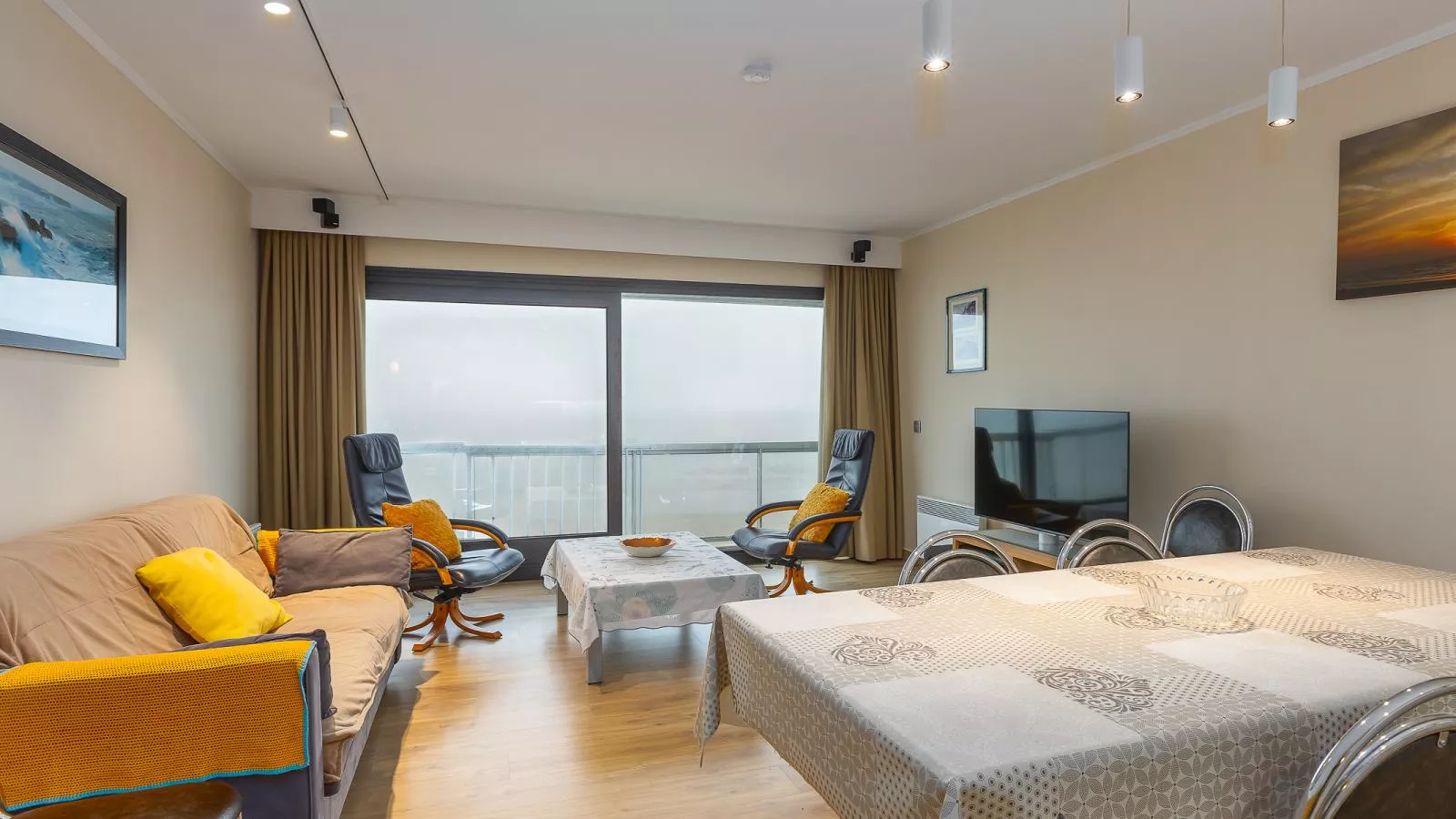 Brisbane II - 0403 + box 59 (Zeegalm)