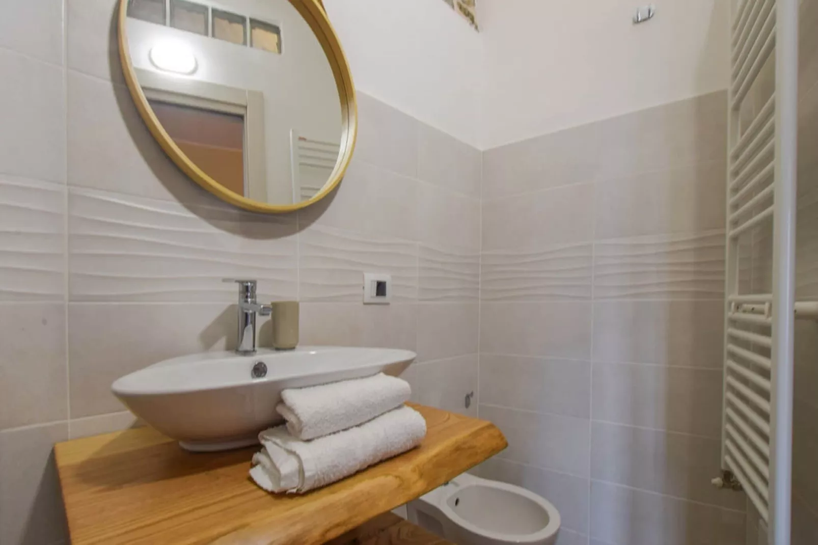 Casa Ippolito-Bathroom