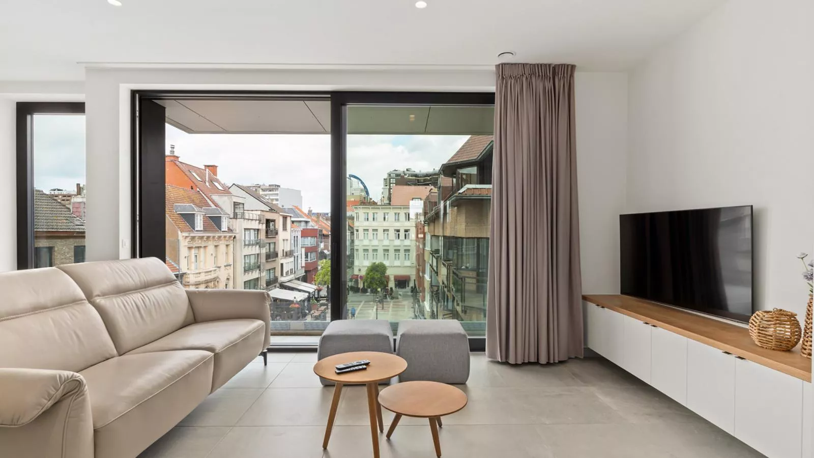 Maple Leaf - 03.02 + garage