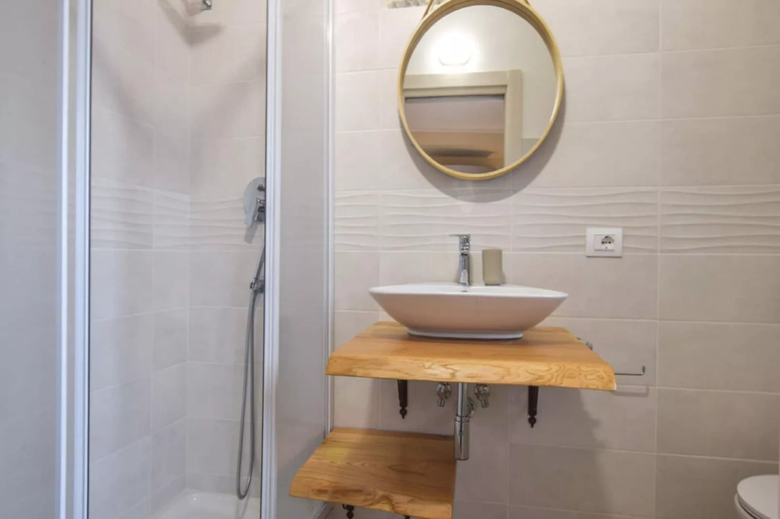 Casa Ippolito-Bathroom
