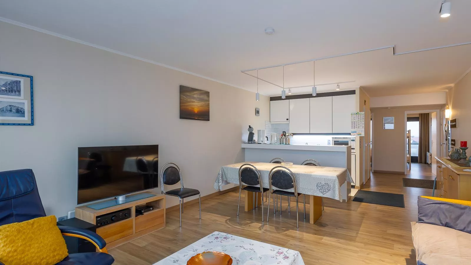 Brisbane II - 0403 + box 59 (Zeegalm)-Living room