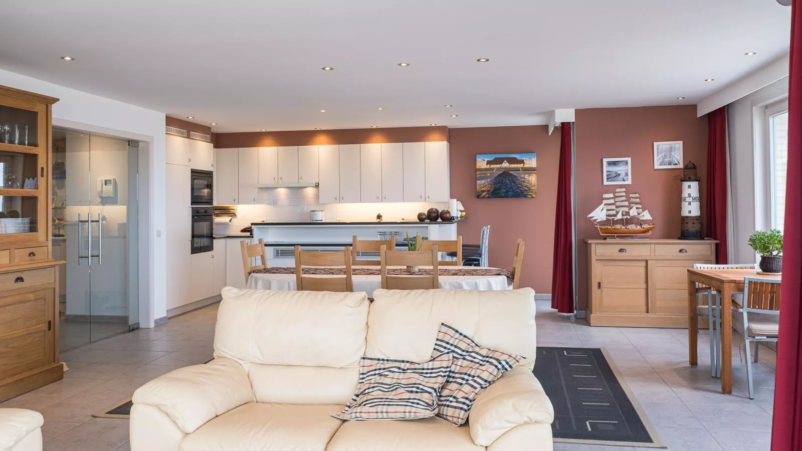 Viking - 0608 + box 4-Living room