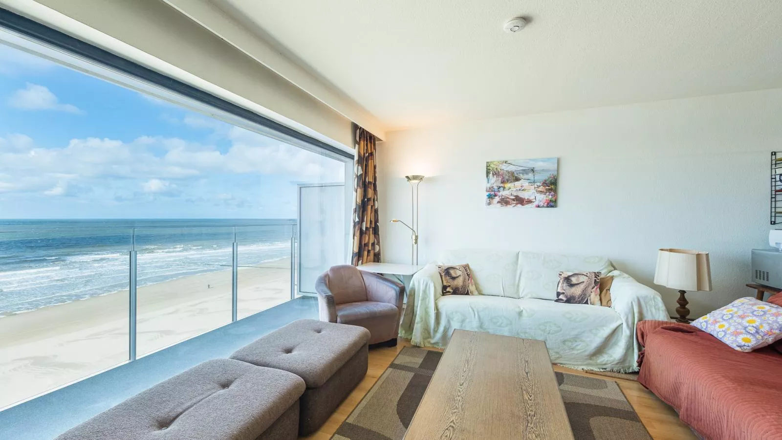 Canberra - 0803 + park. 10-Living room