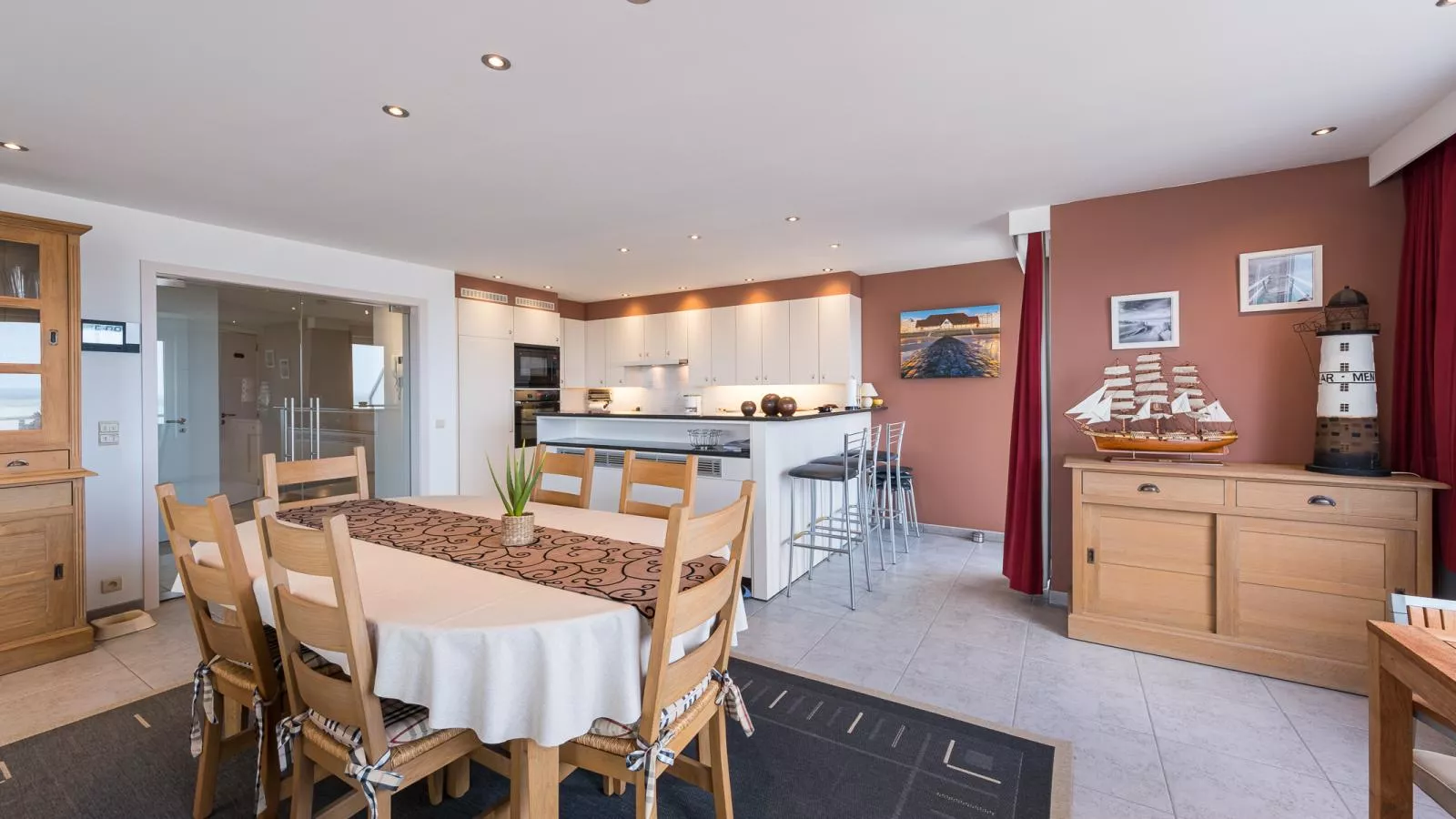 Viking - 0608 + box 4-Living room