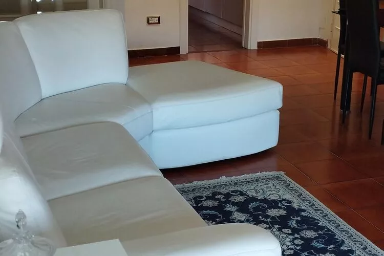 Tina Apartment-Salon