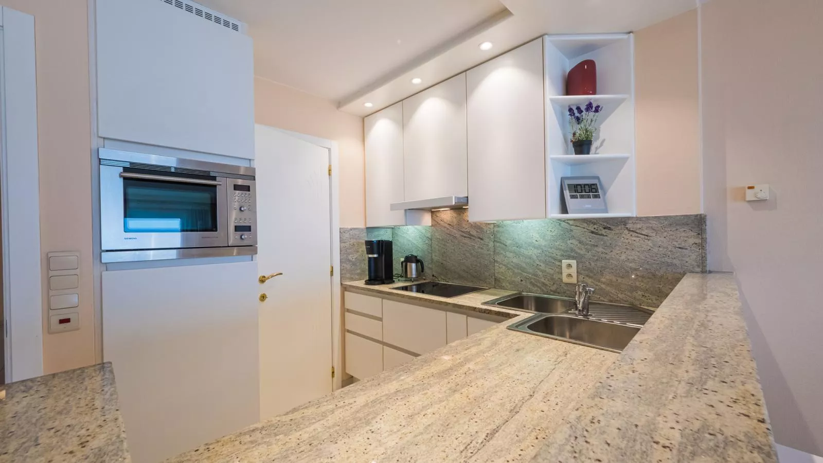 Marianne I - 0501 + box 16 (Ile de France)-Kitchen