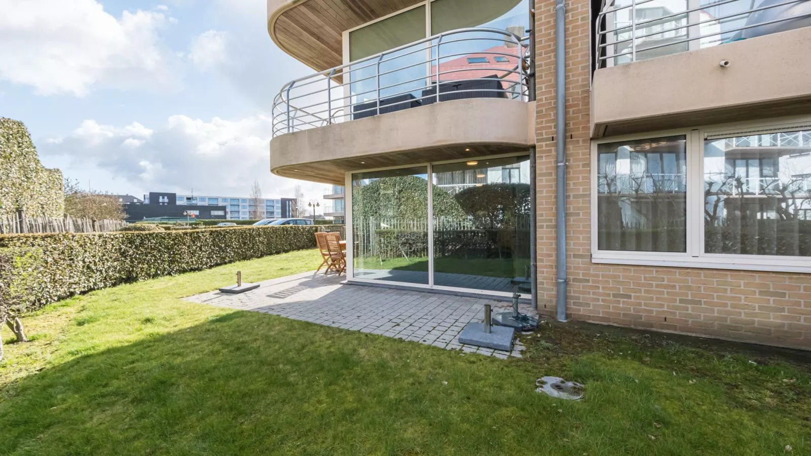 The Classics (Beethoven) - 0003 + park. 10-Garten Sommer