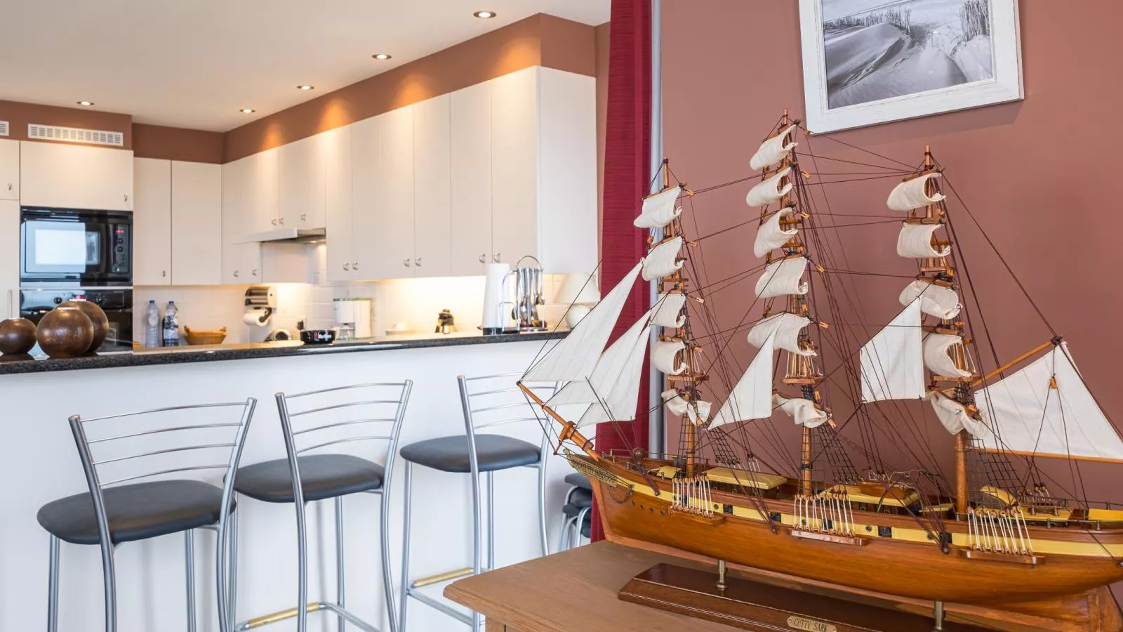 Viking - 0608 + box 4-Kitchen