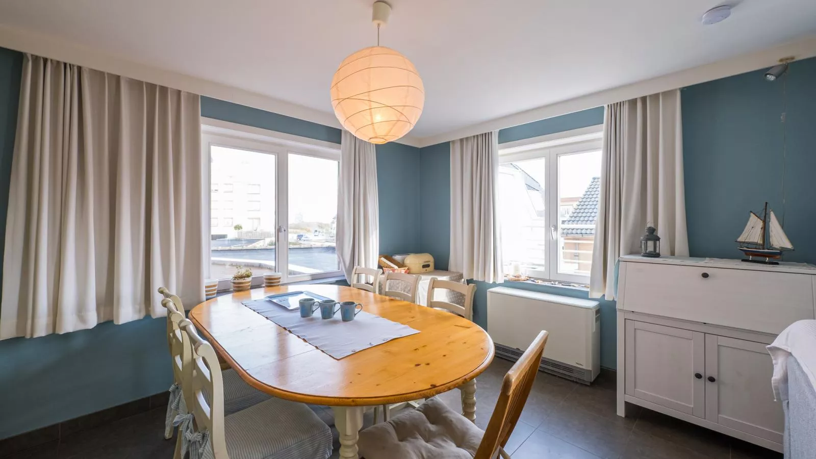 Four Seven  - 0102 + box 1-Wohnzimmer