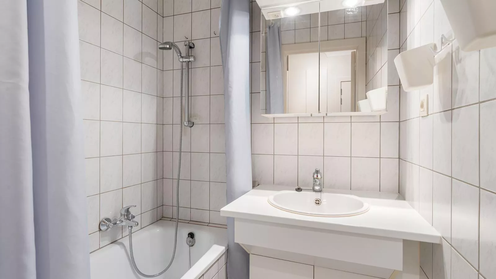 Tijl - VER/1 + garagebox mogelijk-Bathroom