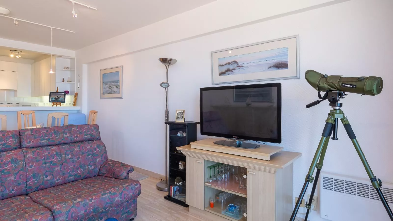 Mistral - 0801 + box 22 (Sunfield)-Salon