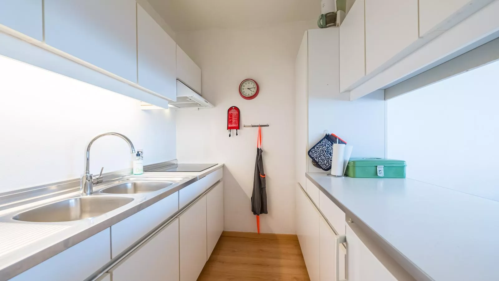 Canberra - 0803 + park. 10-Kitchen