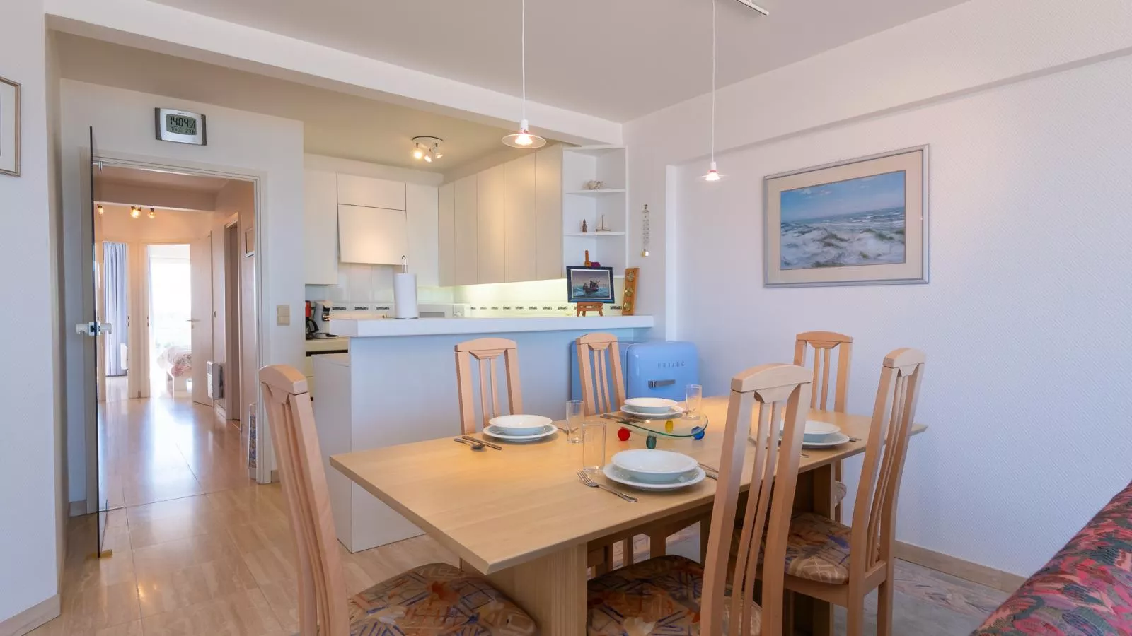 Mistral - 0801 + box 22 (Sunfield)-Salon