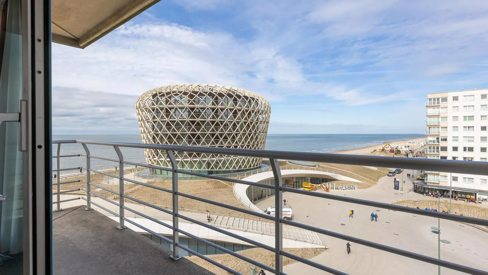 Viking - 0608 + box 4-Terrace balcony