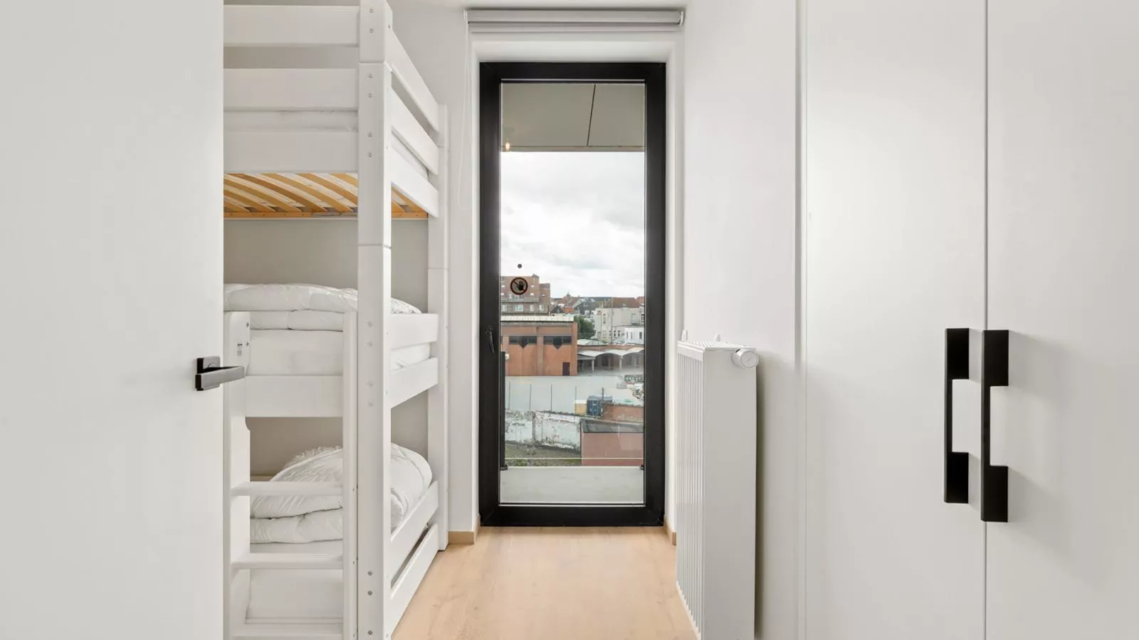 Maple Leaf - 03.02 + garage-Chambre