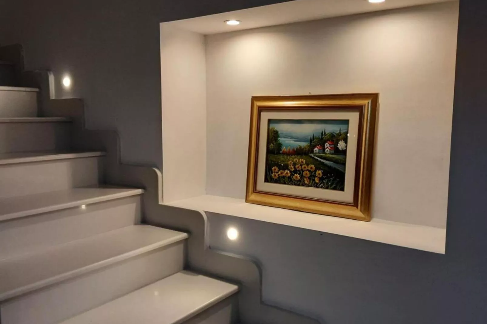 Lo Studiolo Apartment-Landing