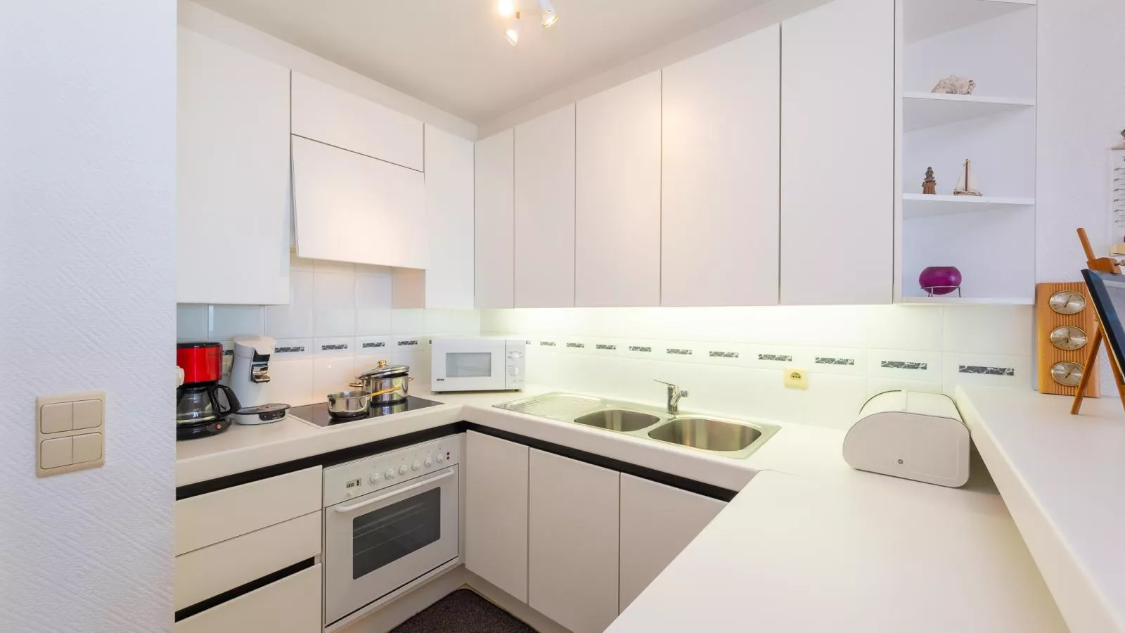 Mistral - 0801 + box 22 (Sunfield)-Cuisine