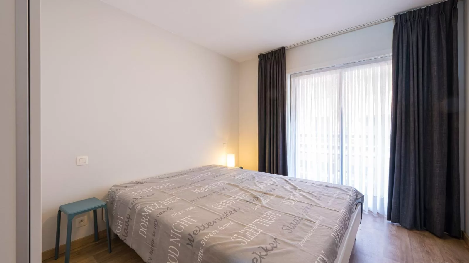 Atlantis I - 0104 + box 14-Bedroom