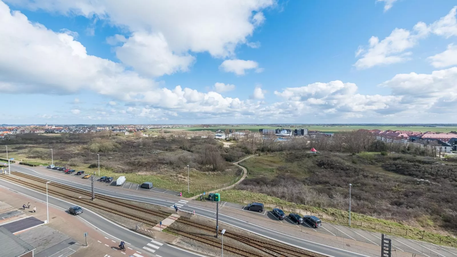 Canberra - 0803 + park. 10-Outdoor