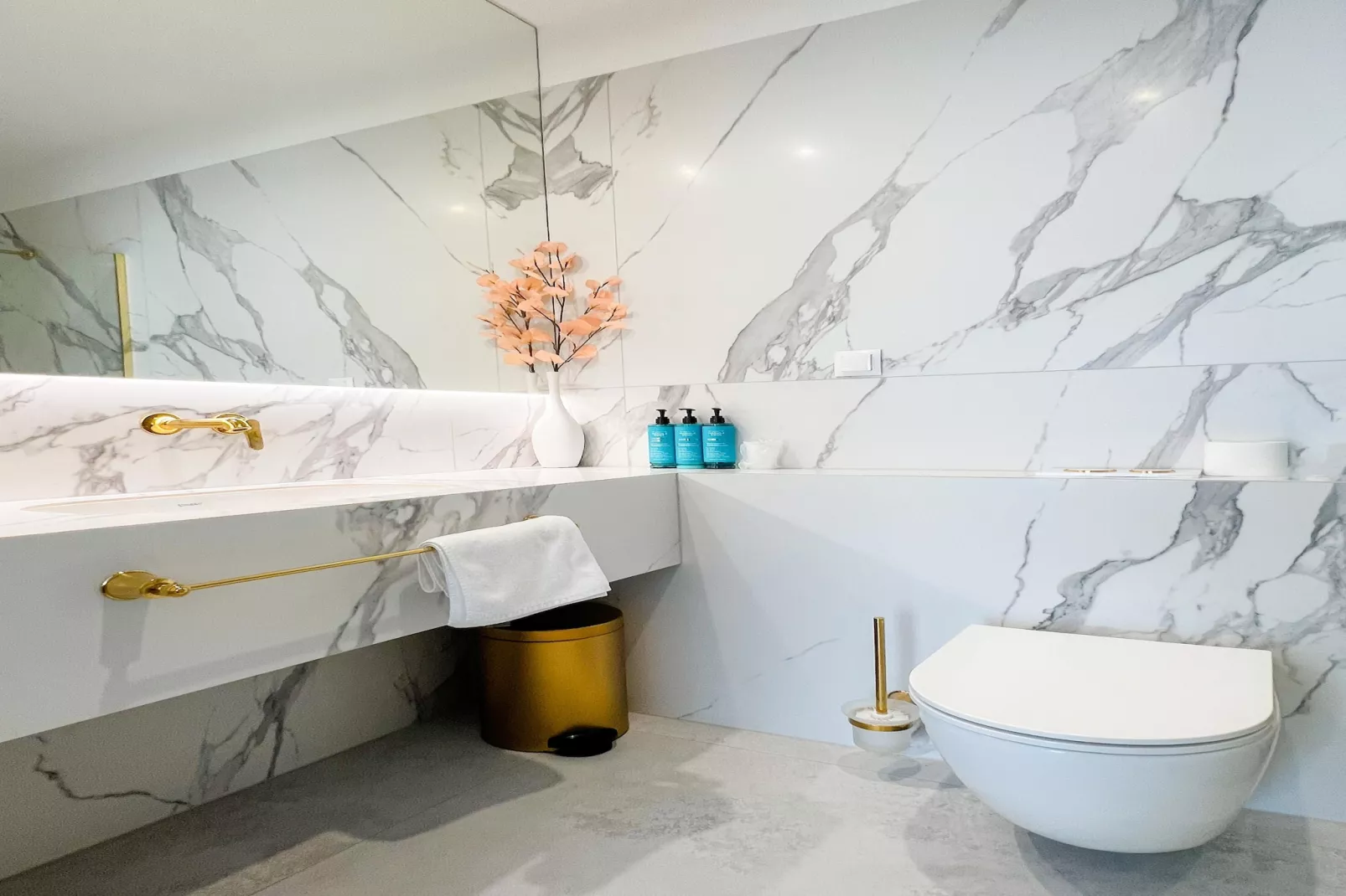 Apartament z balkonem na pierwszym piętrze-Badezimmer