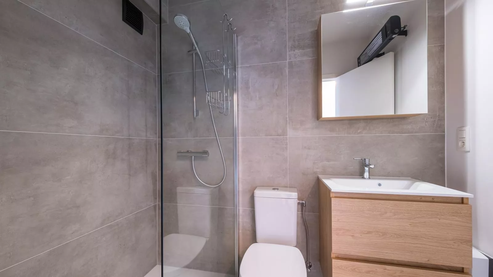 Emperador - 0401  - Badezimmer