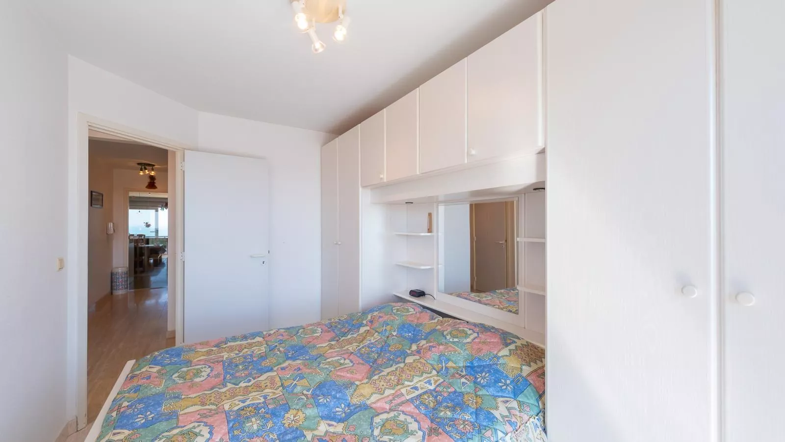 Mistral - 0801 + box 22 (Sunfield)-Chambre