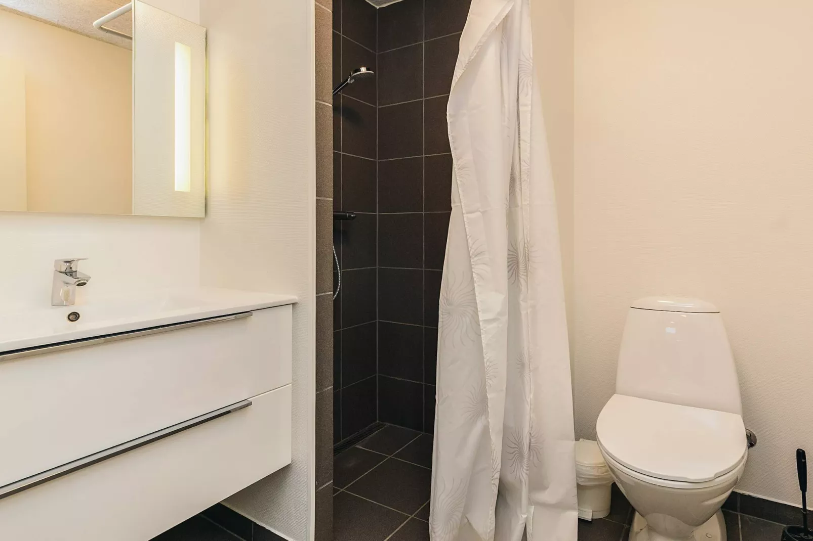 18 person holiday home in Løkken - Indoor