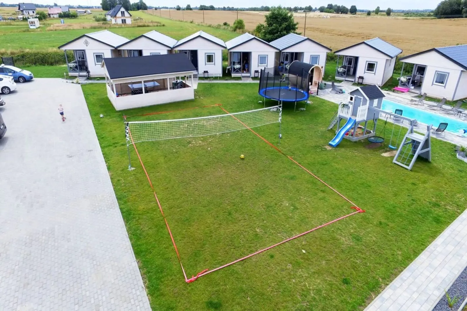 	Domki wakacyjne z basenem Gąski-Zones été à 1 km