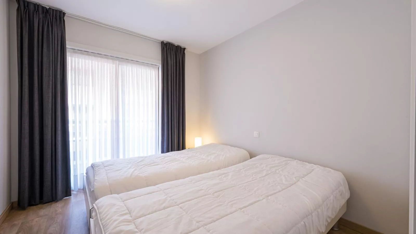 Atlantis I - 0104 + box 14-Bedroom