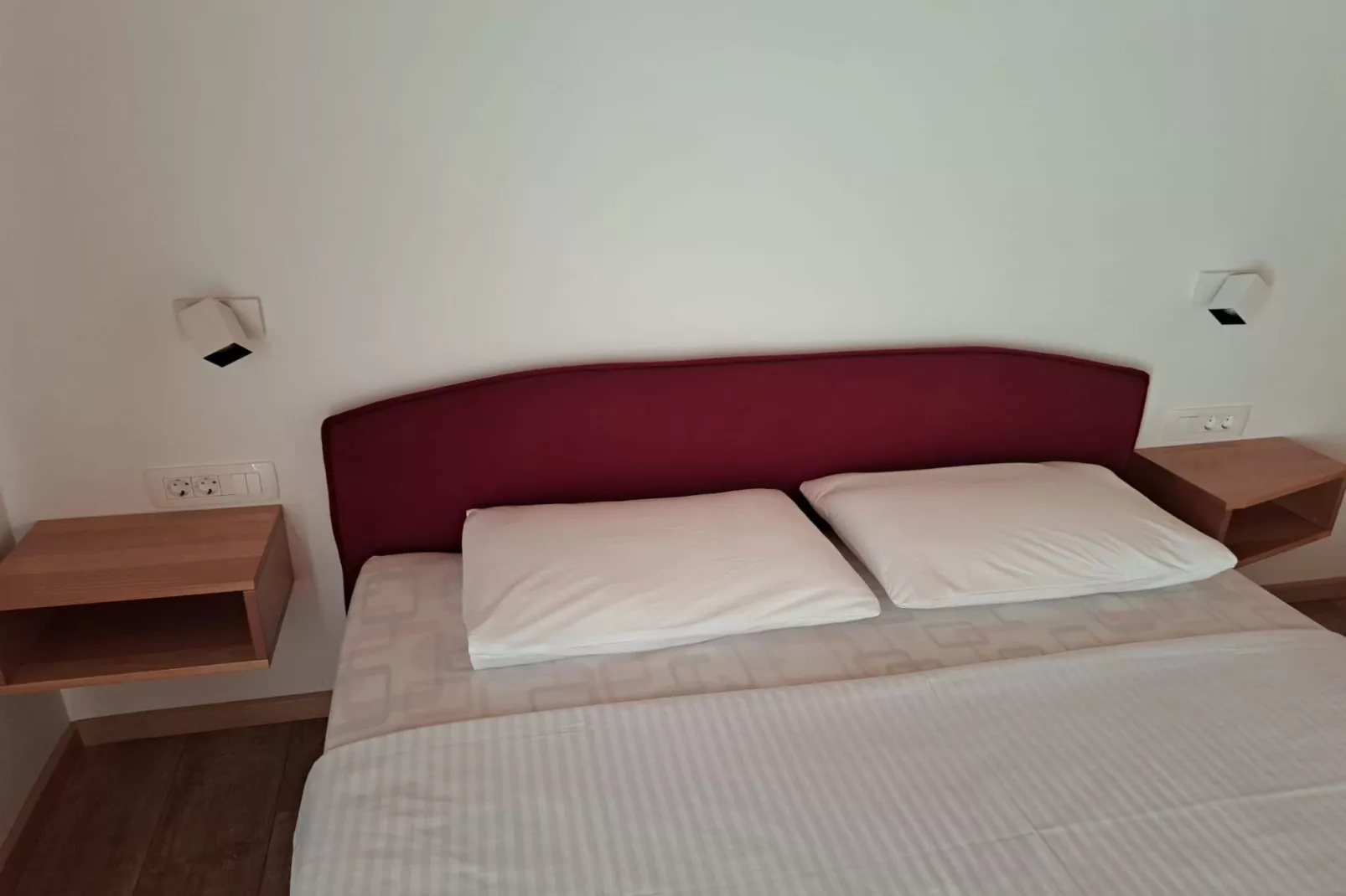 Guesthouse Žafran- Two Bedroom Apartment-Bedroom