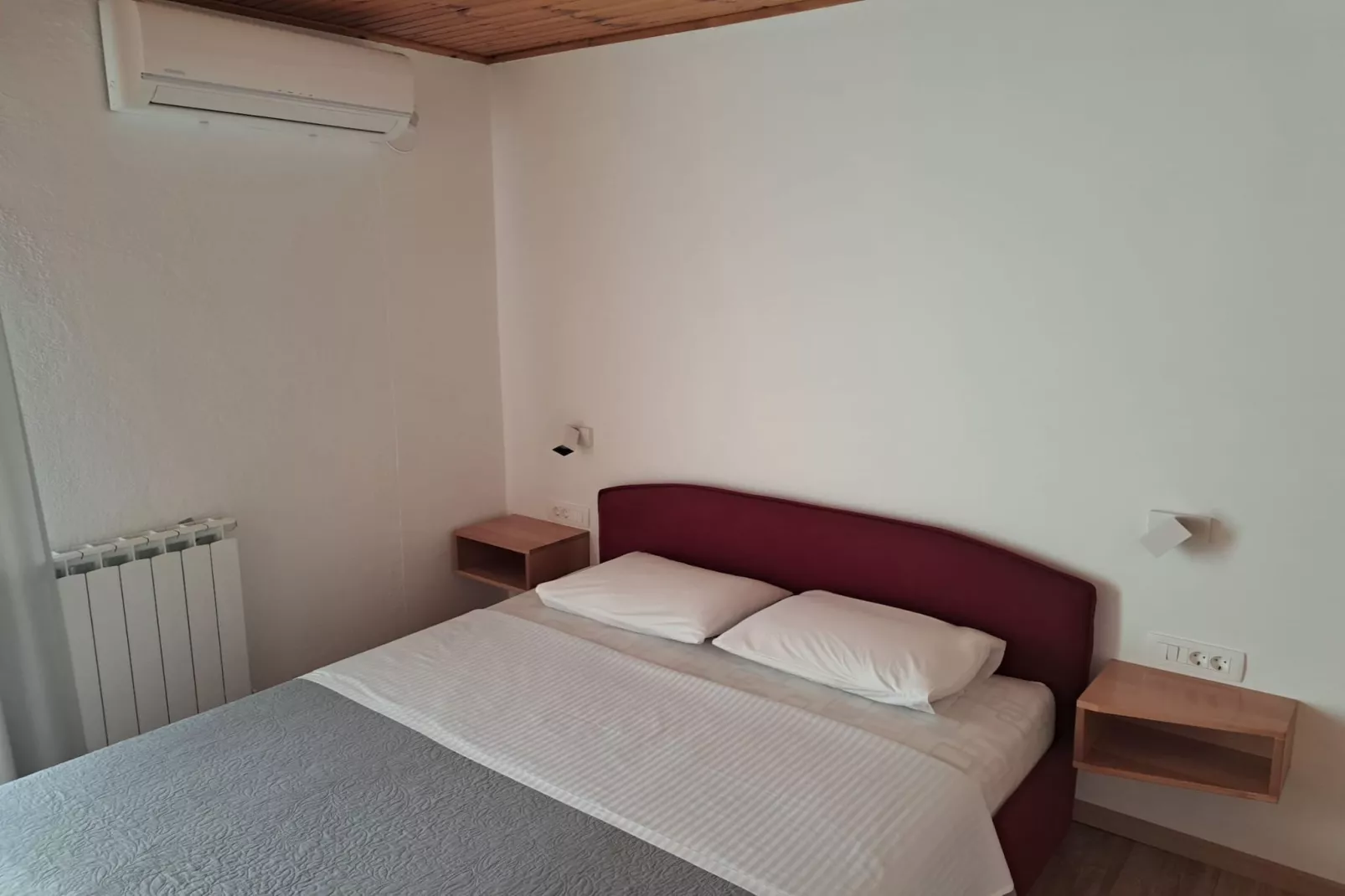 Guesthouse Žafran- Two Bedroom Apartment-Bedroom