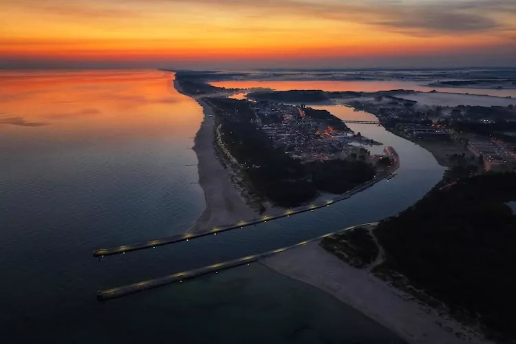 Apartament z balkonem na pierwszym piętrze-Gebiete Sommer 1 km