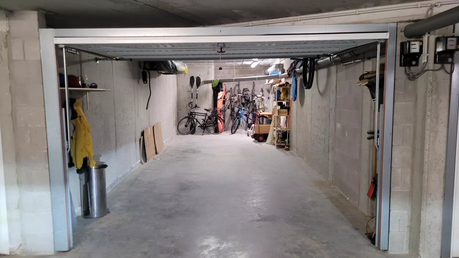 Four Seven  - 0102 + box 1-Im Freien