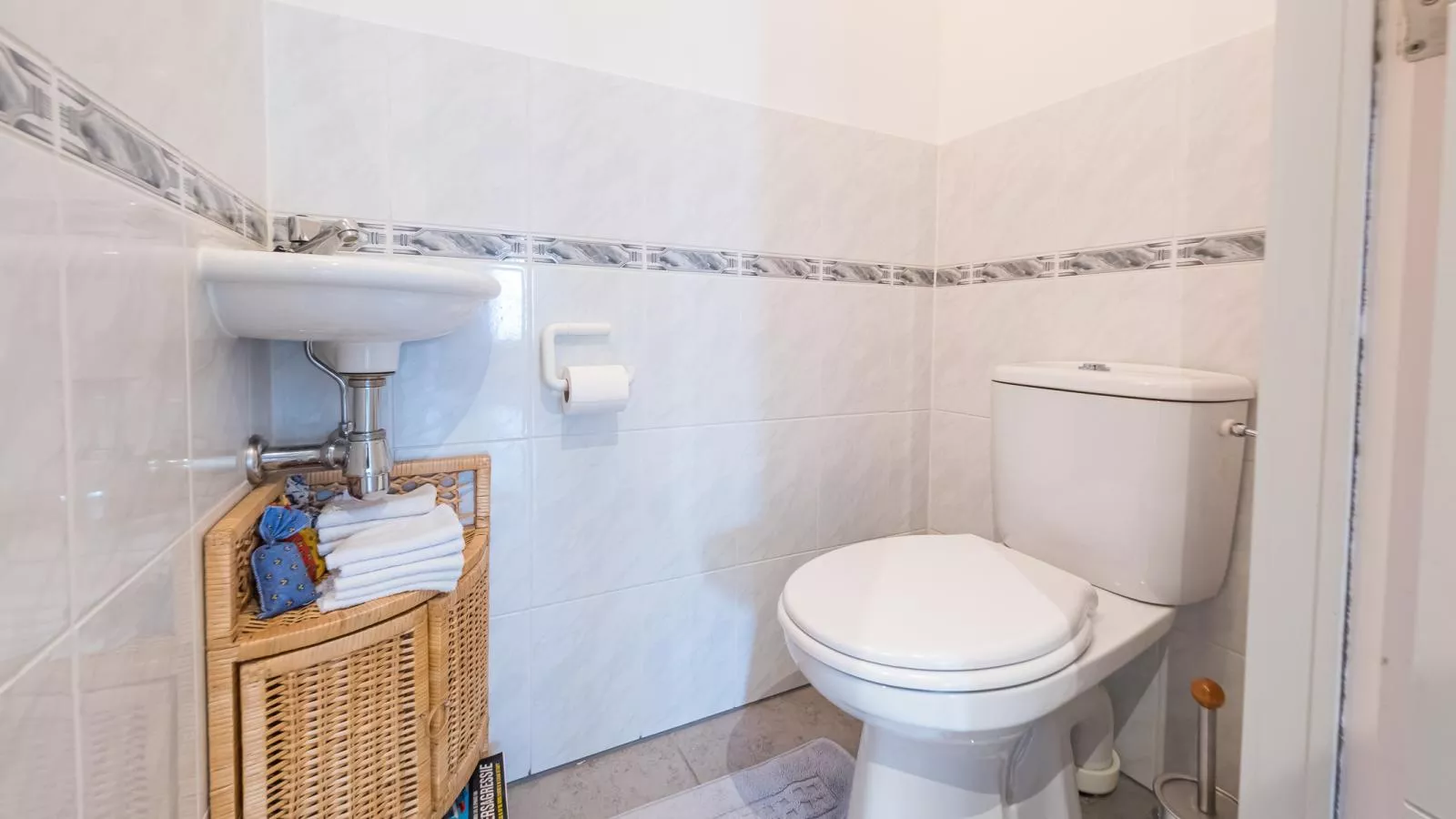 Viking - 0608 + box 4-Bathroom