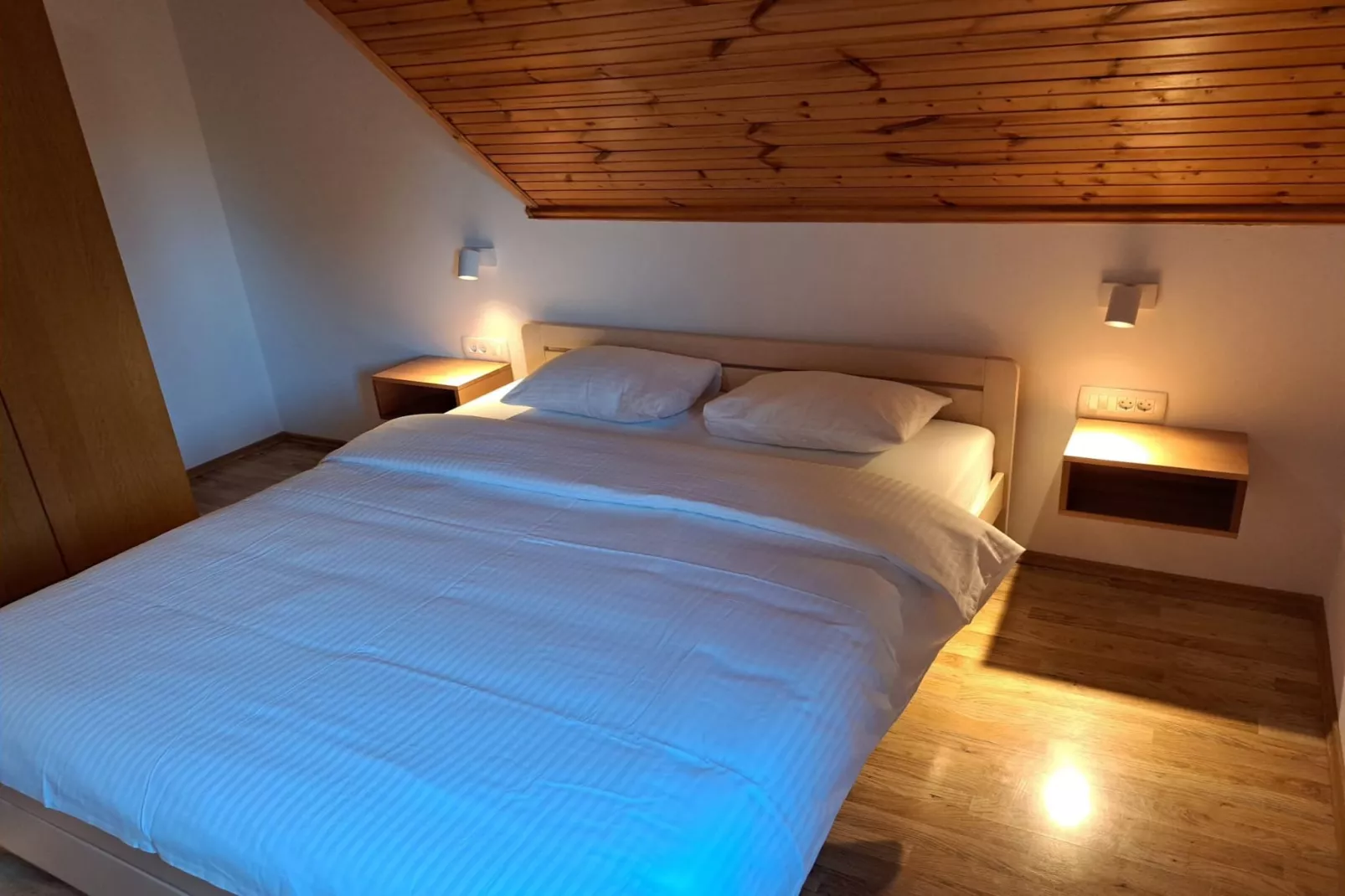 Guesthouse Žafran- Double Room With Terrace-Chambre