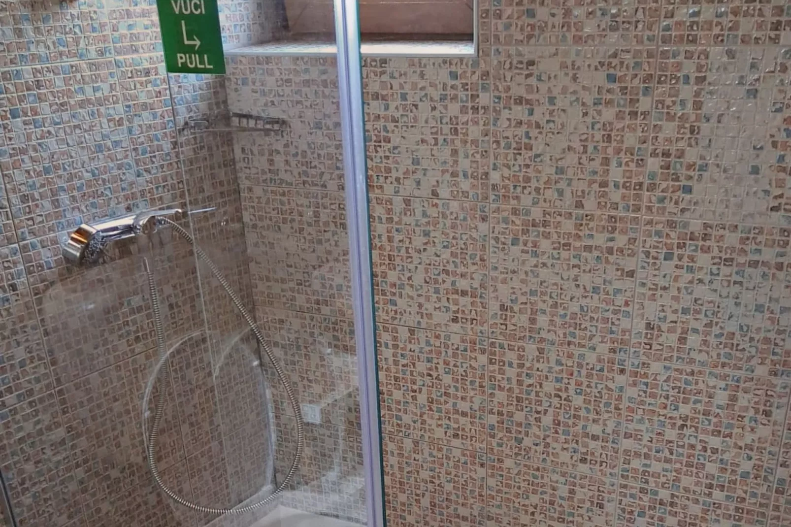 Guesthouse Žafran- Two Bedroom Apartment-Bathroom