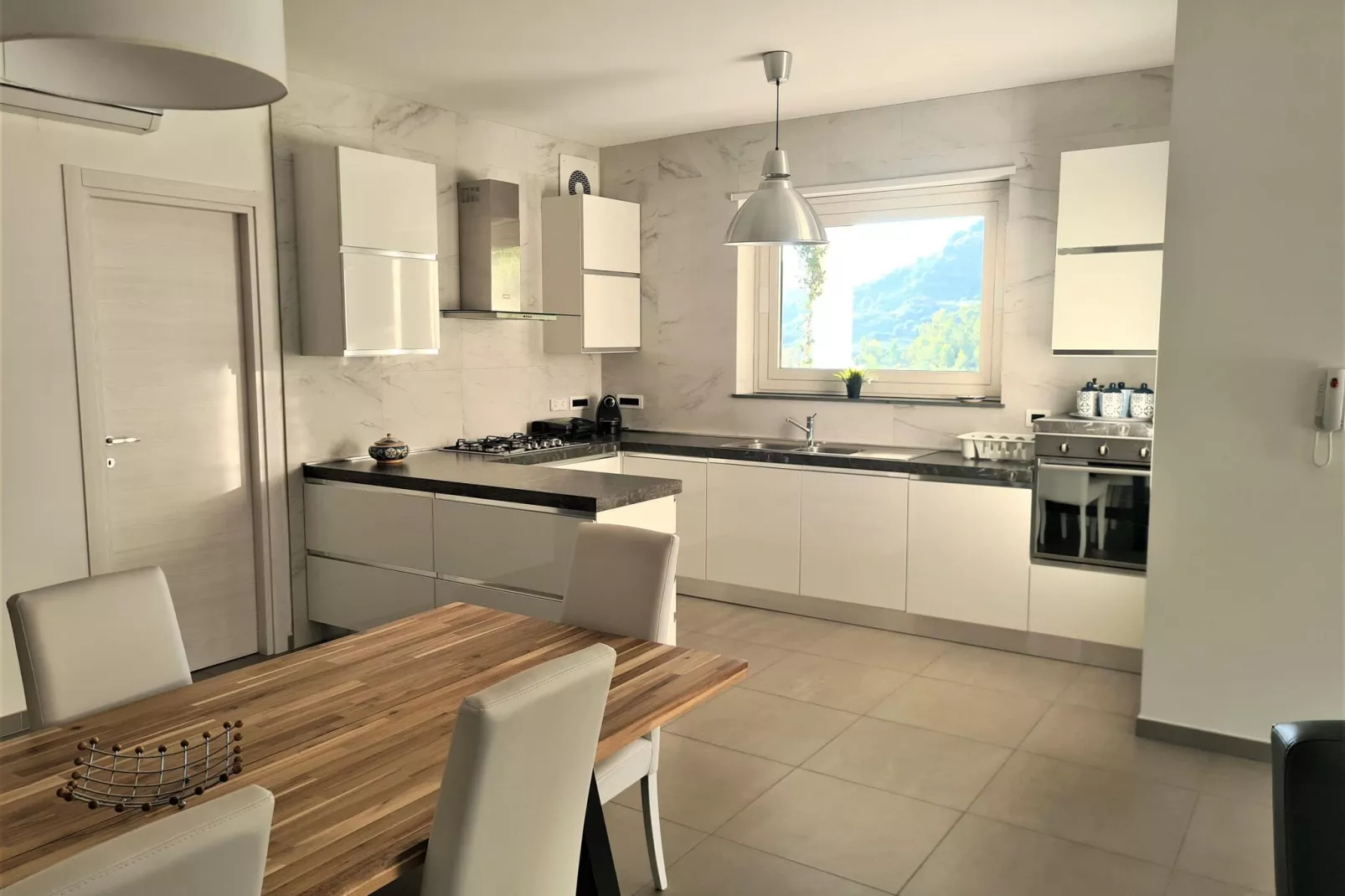 Villa Leonforte-Kitchen