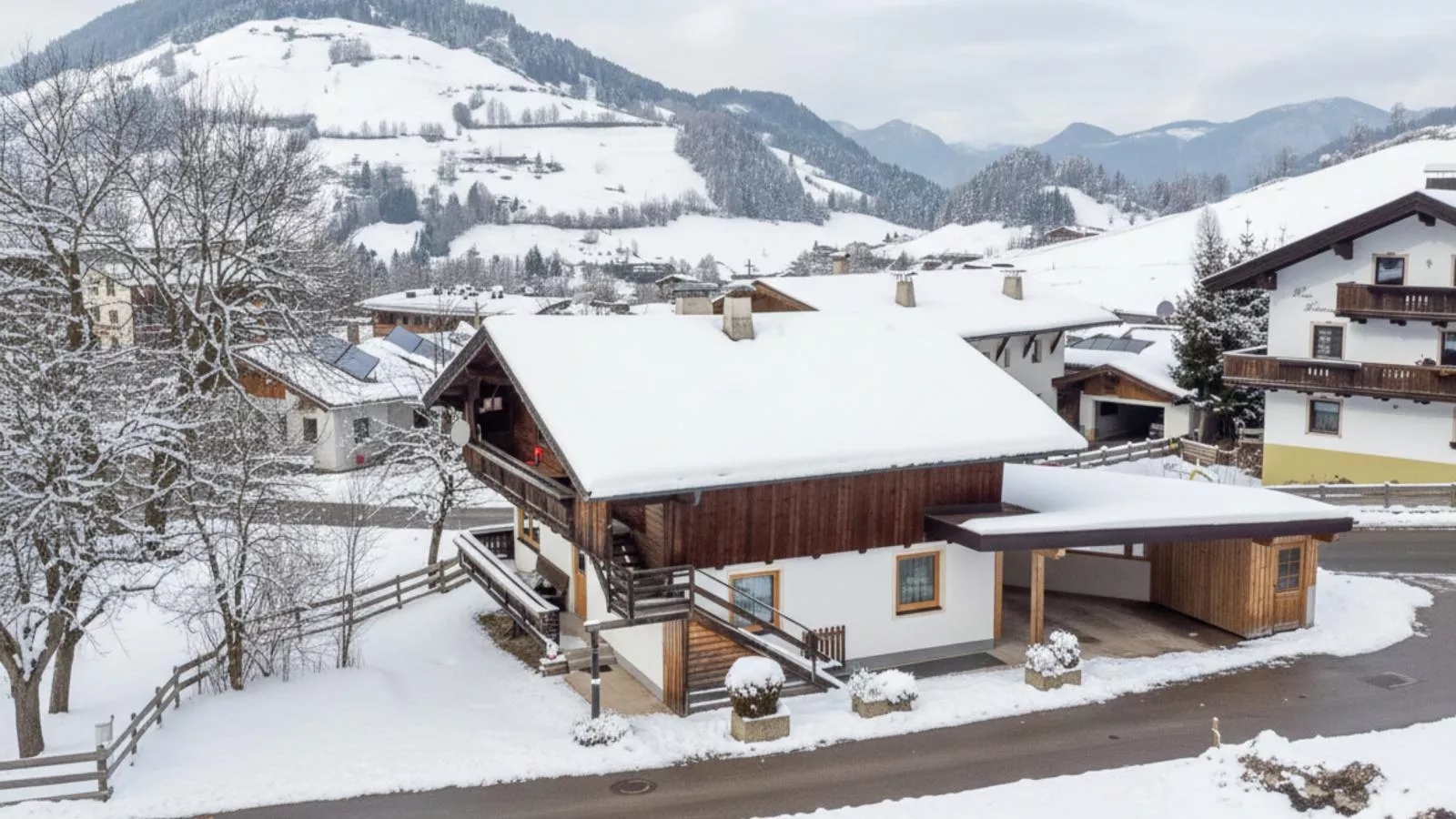 Haus Barbara - Exterior in winter