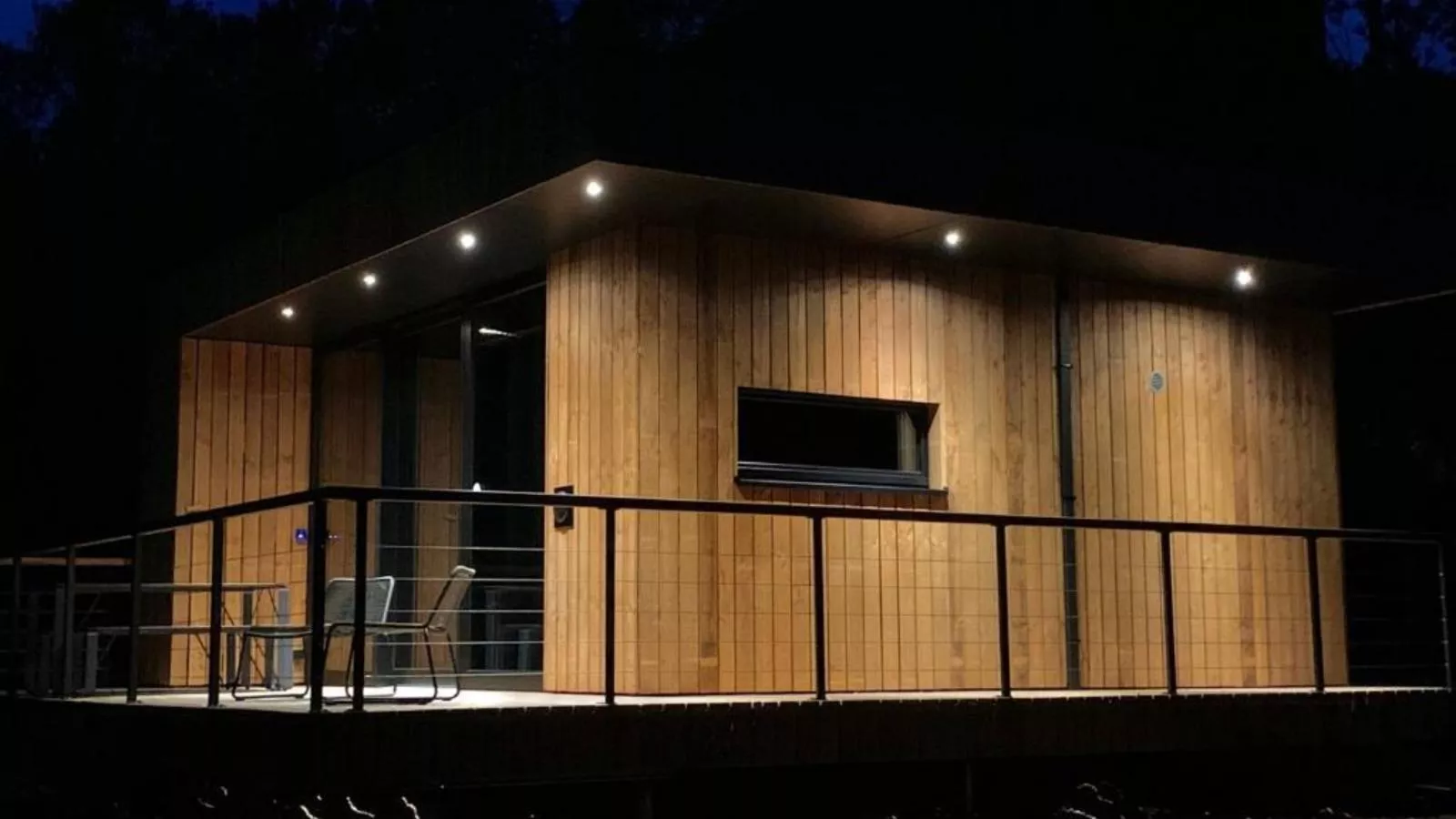 Bois Joli-Exterior in summer