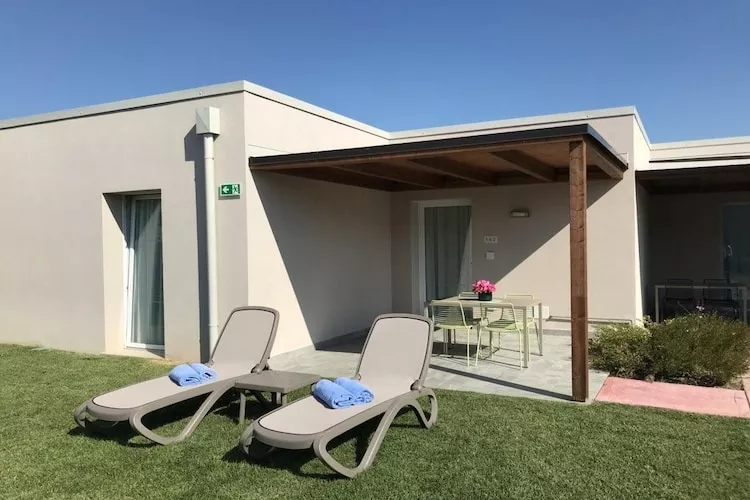 Sisan Family Resort Cisano di Bardolino - App 6 pax-Außenbereich Sommer