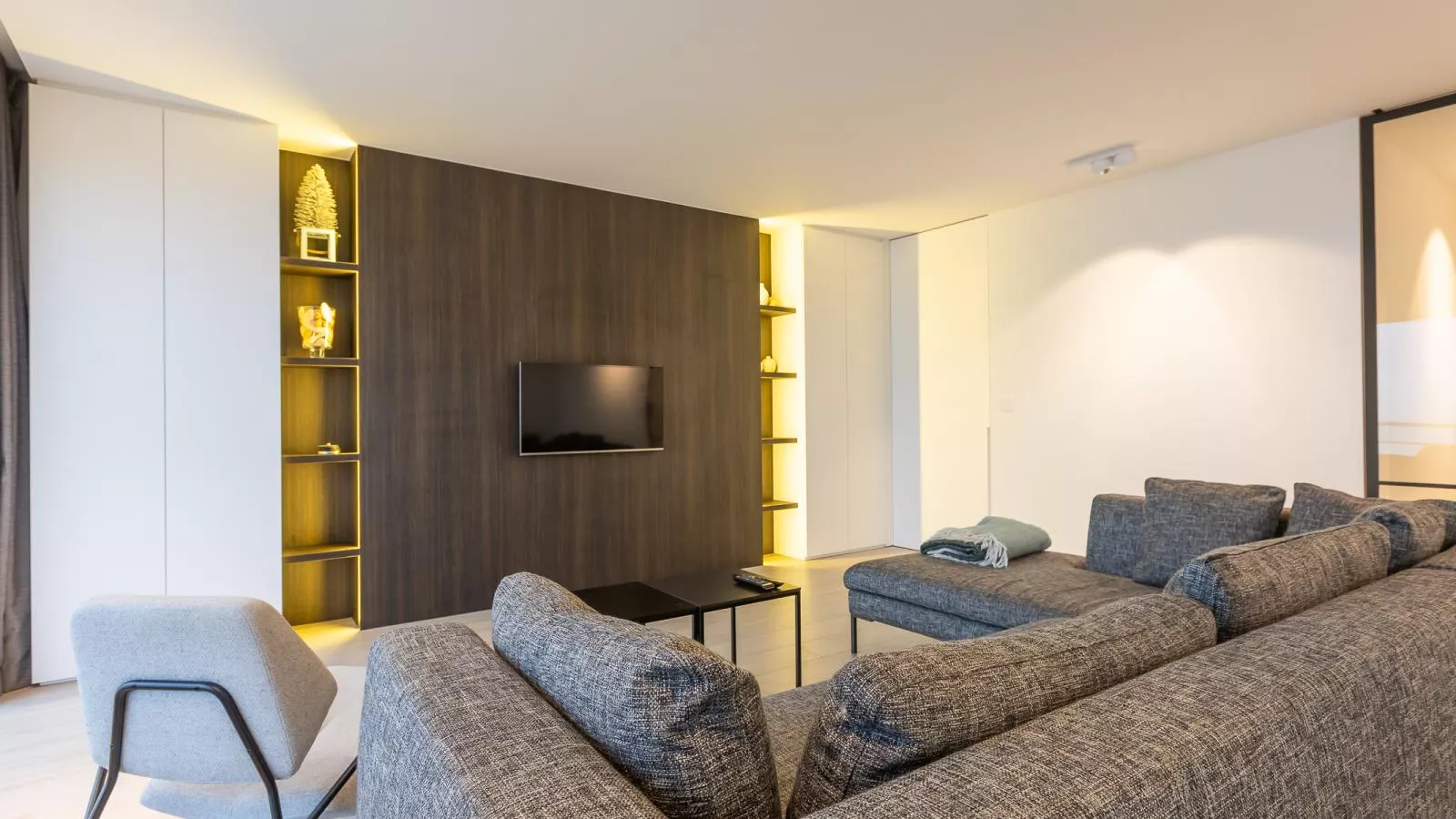 Manager  - 0509 + box 39 (Green Garden)-Wohnzimmer