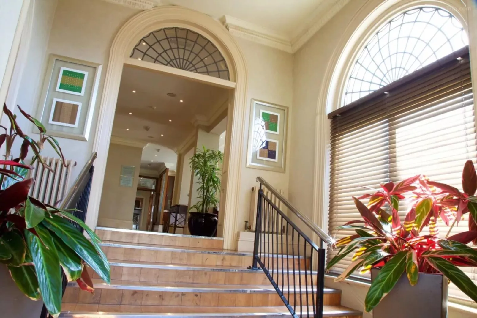 Classic Single Room-Exterior in summer