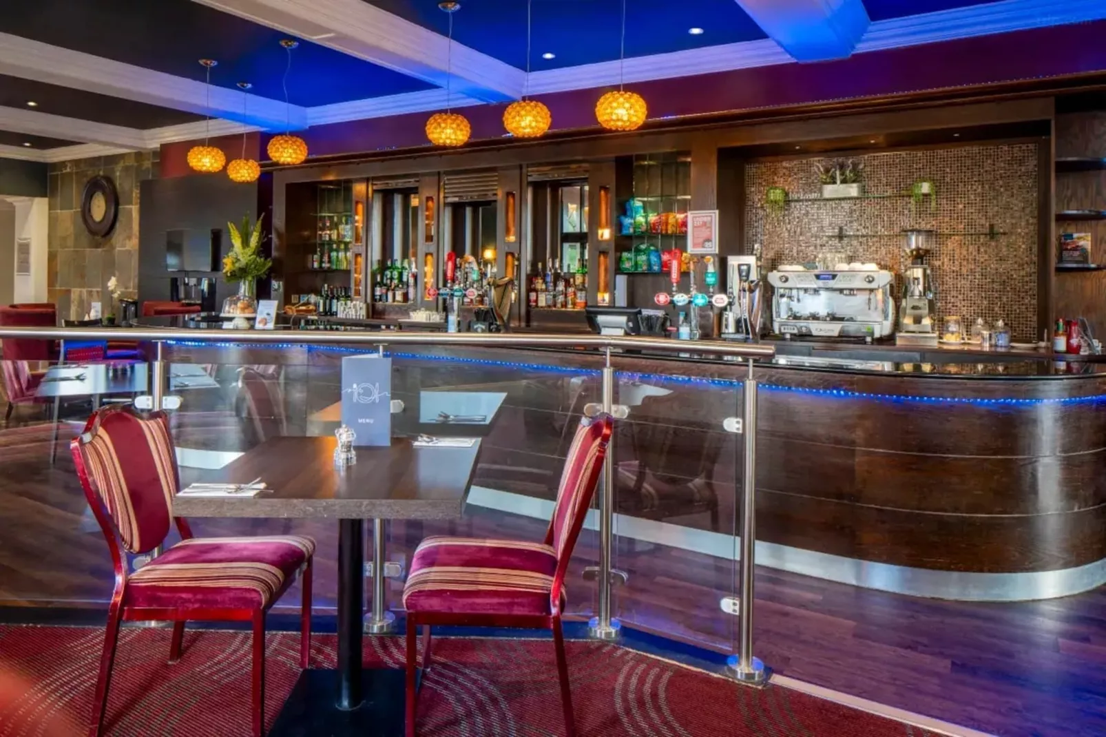 Standard family room for 4(2A+2C)-Salle à manger