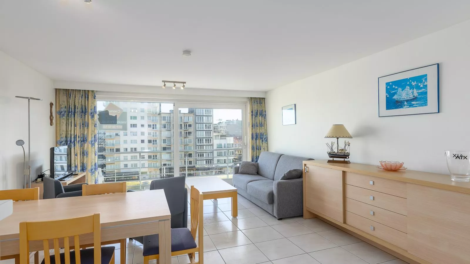 Viking - 0508-Living room