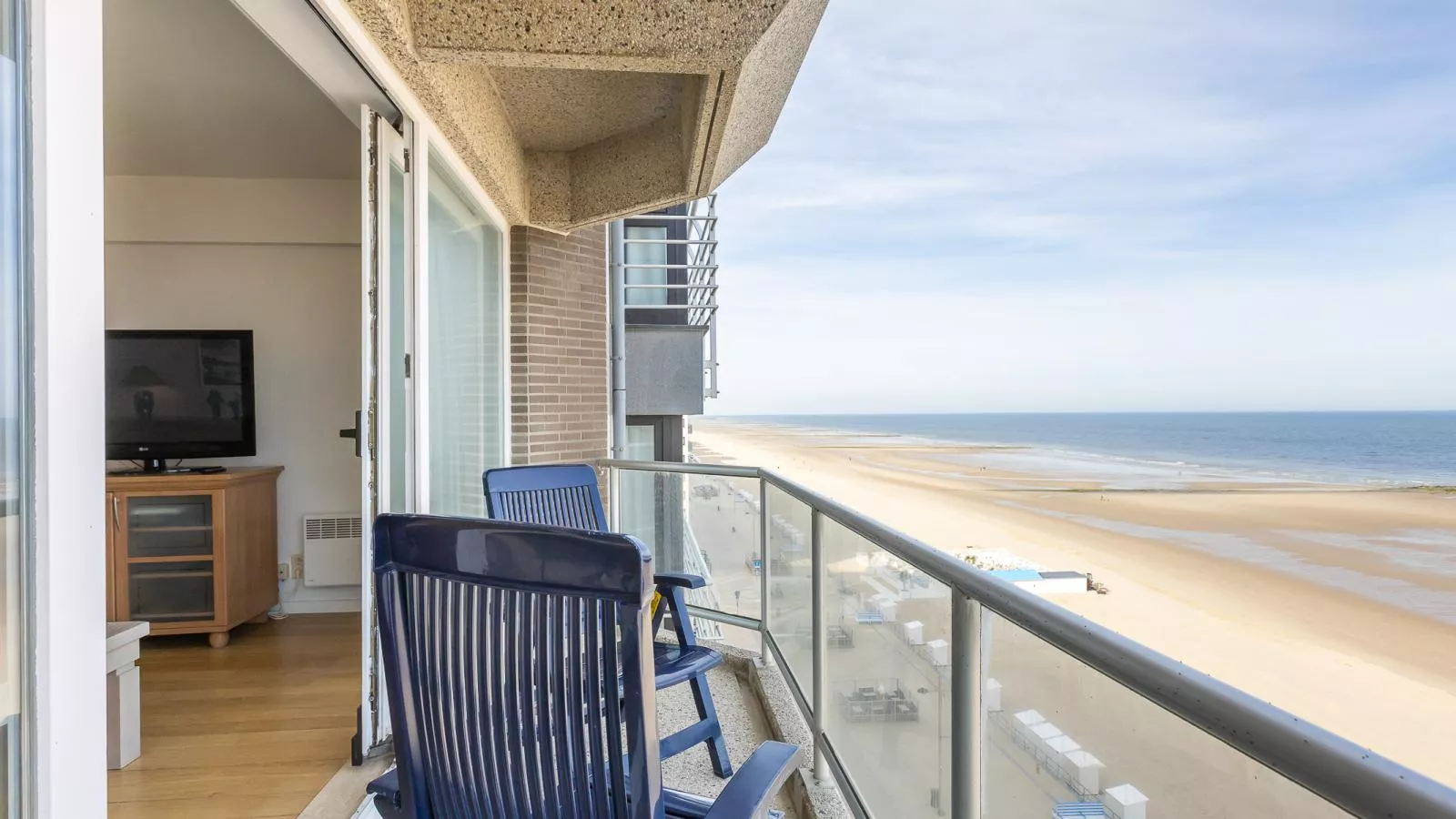 Mistral - 0901-Terrace balcony