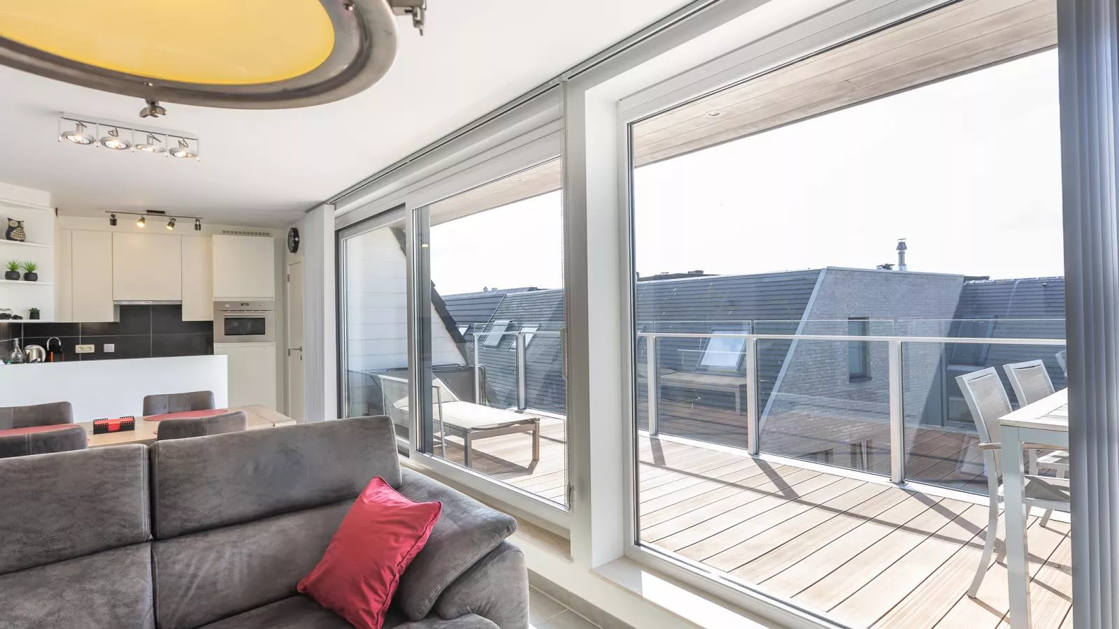 Emily - 0401 + park.-Living room