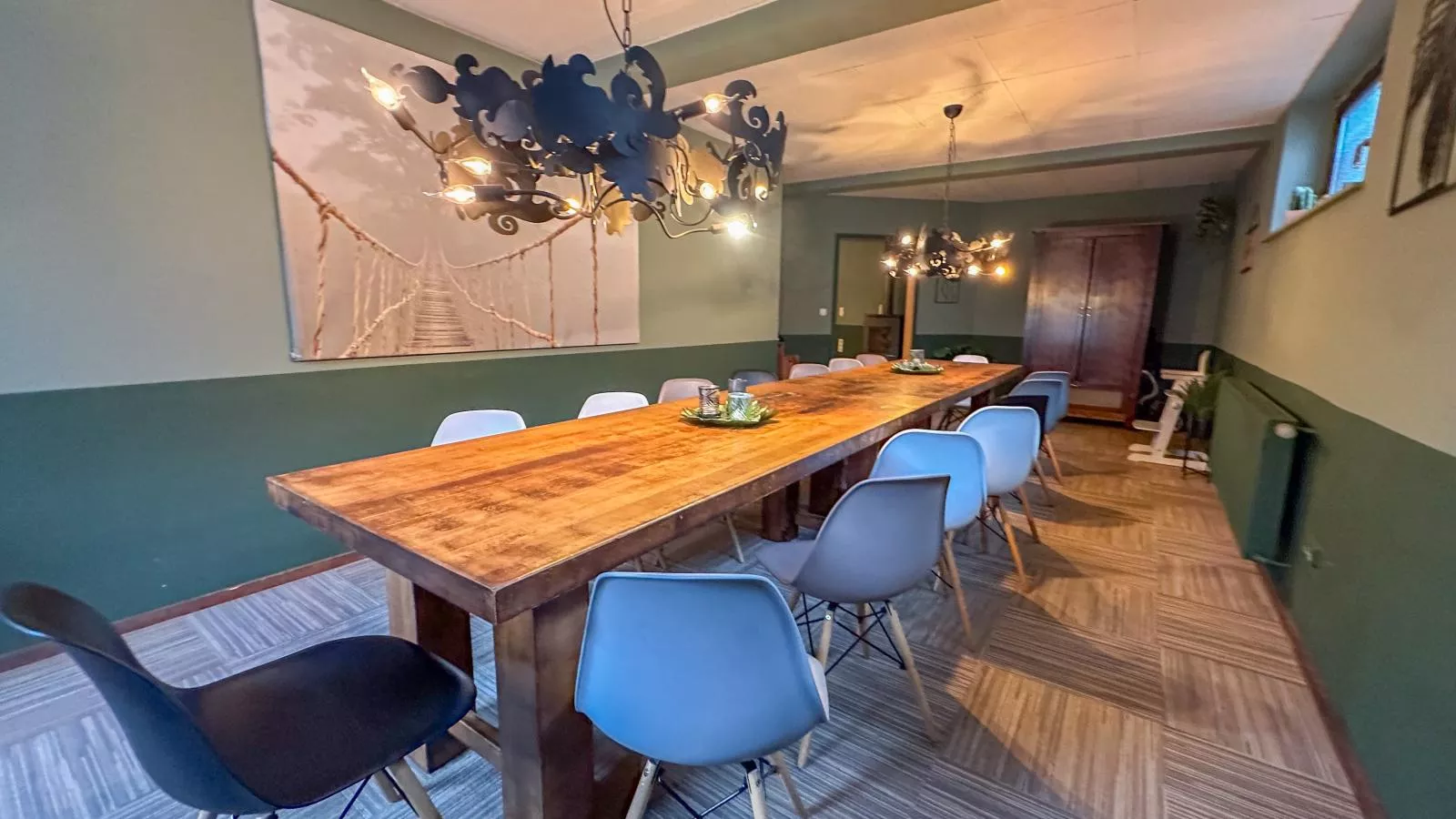 Großlangenfeld-Esszimmer