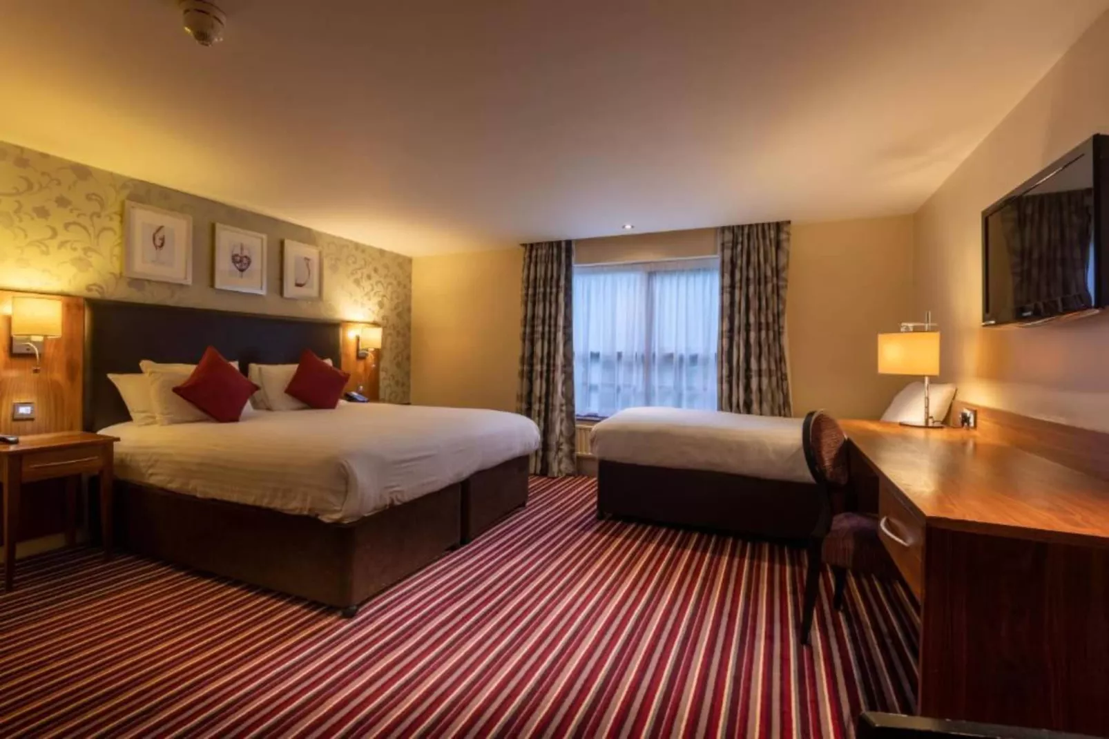 Standard Family of 3 Room-Chambre