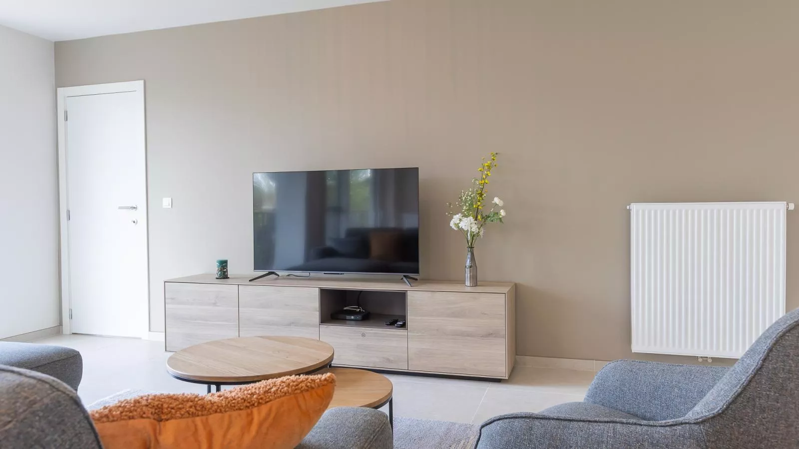 Green Lane The Park - 0004 + box 41-Living room